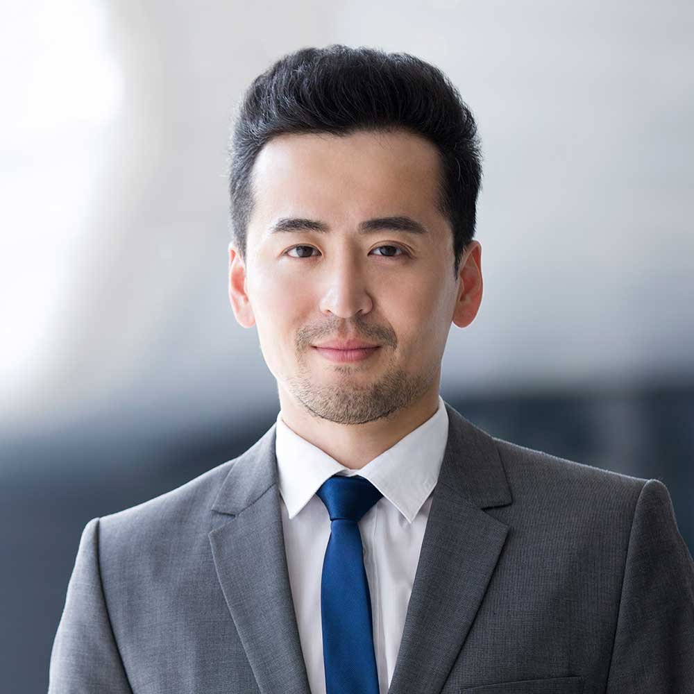 portrait-of-businessman-ZLY5FUX.jpg